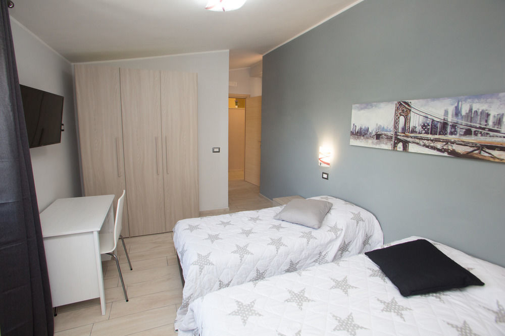 Le Ghiande Guest House Casal Palocco Eksteriør billede